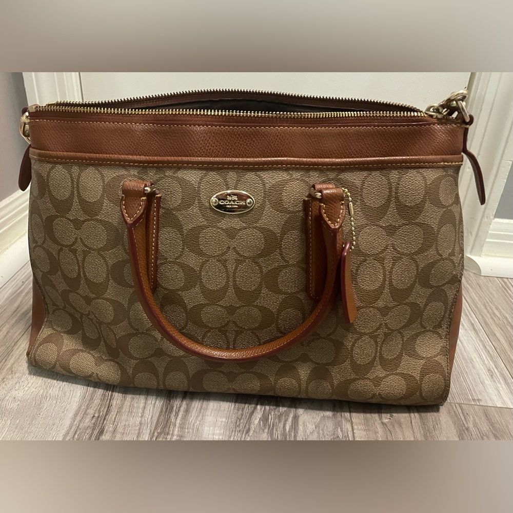 Coach Signature Leather Peyton Carryall